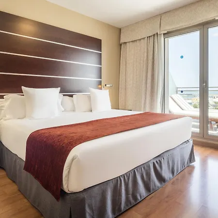 Ilunion Hotel 4*
