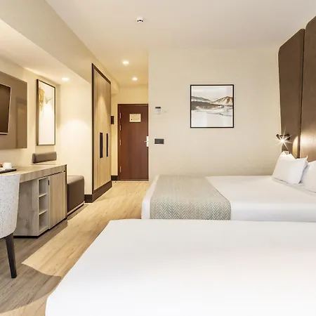 Ilunion Hotel 4*